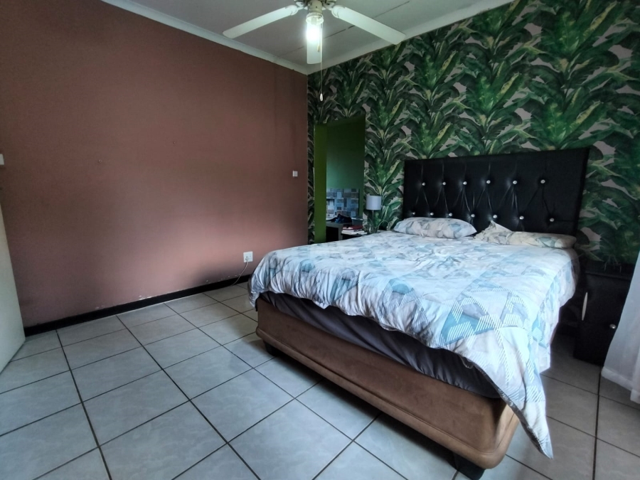 3 Bedroom Property for Sale in Geelhoutpark North West
